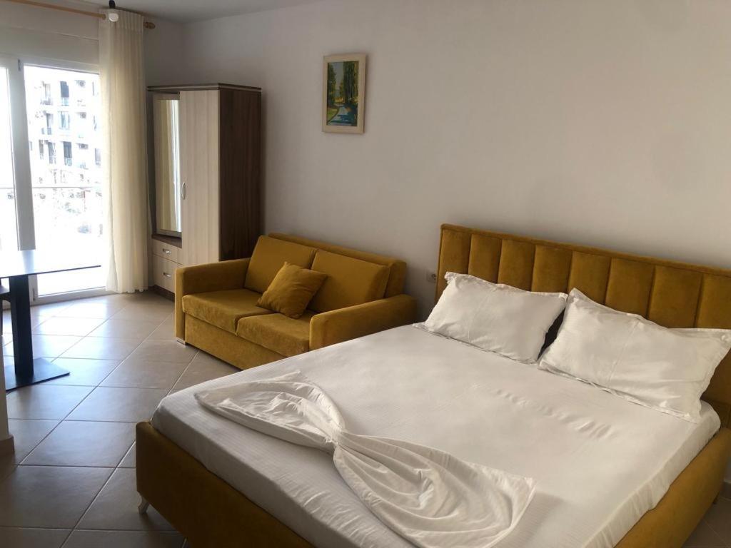 Hotel Mario, Shëngjin Eksteriør billede